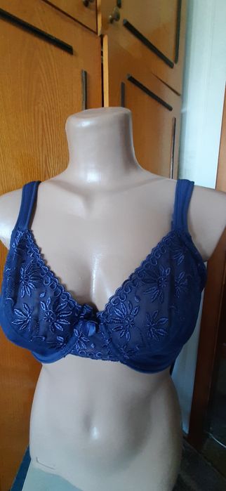 Бюстгалтер большого хорошего размера  90-100, D,F,G и др