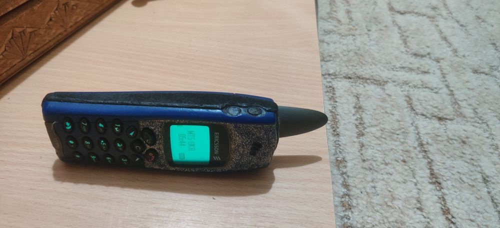 Продам раритетный Ericsson R310S рабочий