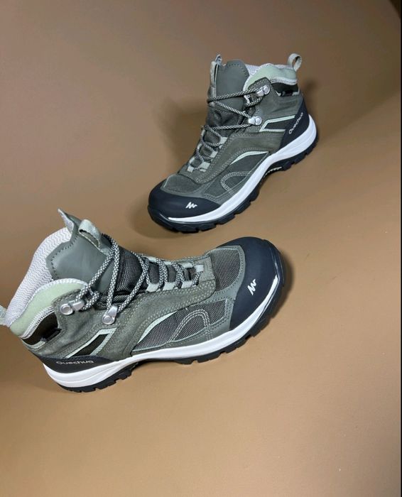Кросівки SALOMON QUECHUA Waterproof розмір 37/устілка 24см