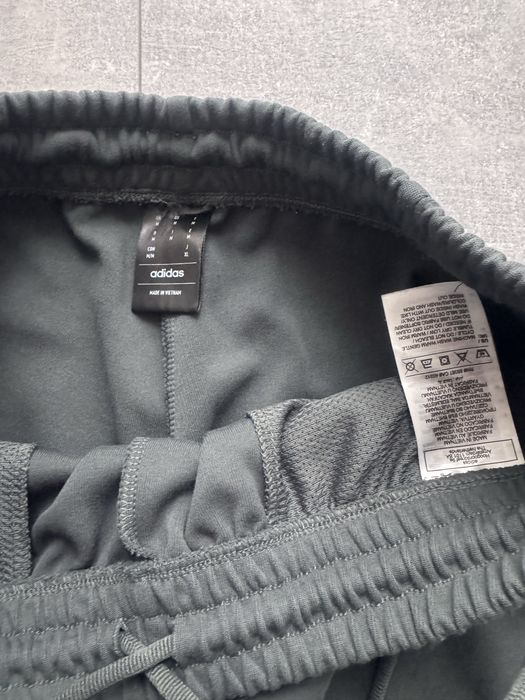 Чоловічий спортивний костюм Adidas