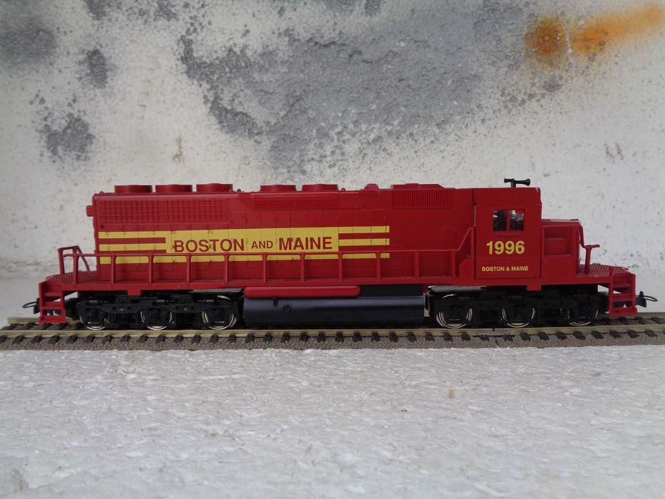 1:87 Mehano Locomotiva diesel Boston and Maine comboio