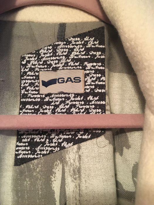 Пальто від фірми Gas