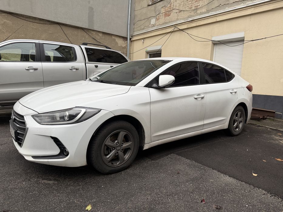 Hyundai Avente