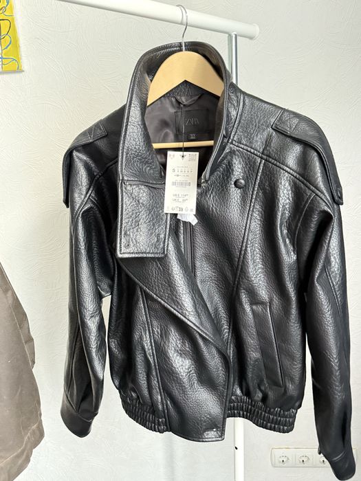 Куртка косуха ZARA XS,S Куртка з високим коміром