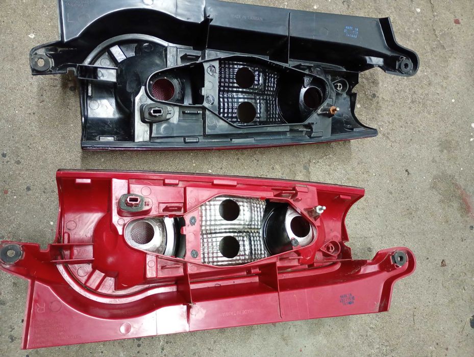 Lampy tył Peugeot Partner