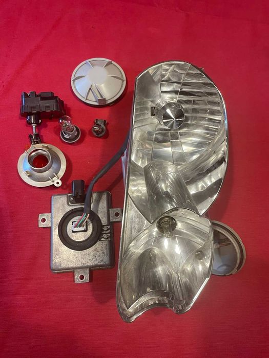 Balastro e lãmpadas de Farolim Direito Mitsubishi Grandis