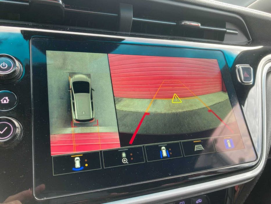 Chevrolet Bolt EV      2021