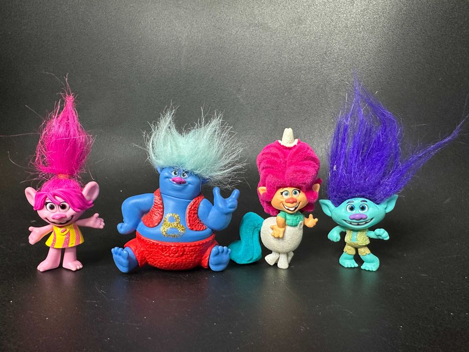 Ігрові фігурки з мультфільму Тролі лот