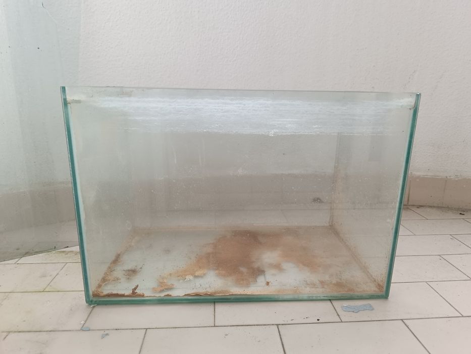 Vendo ou troco aquário
