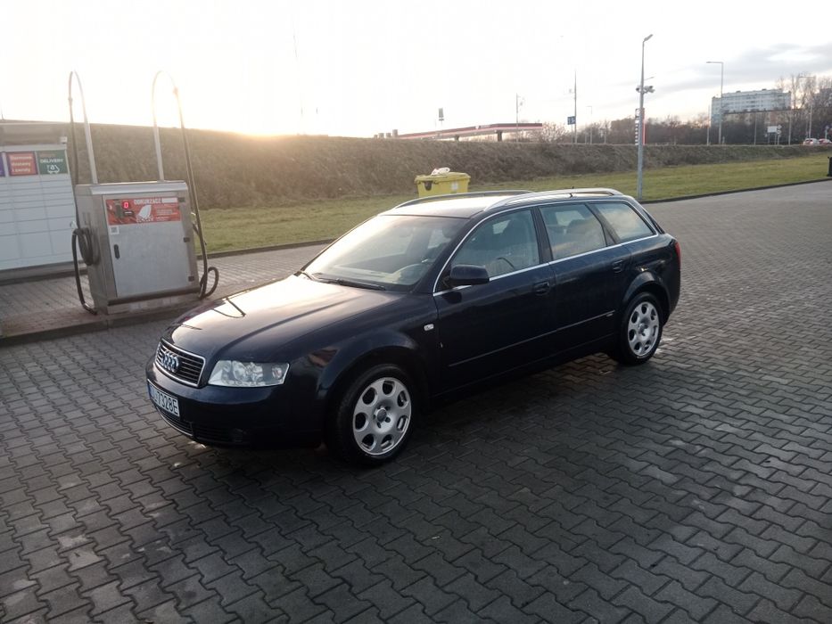 Audi a4 b6 1.9tdi kombi,hak,klima