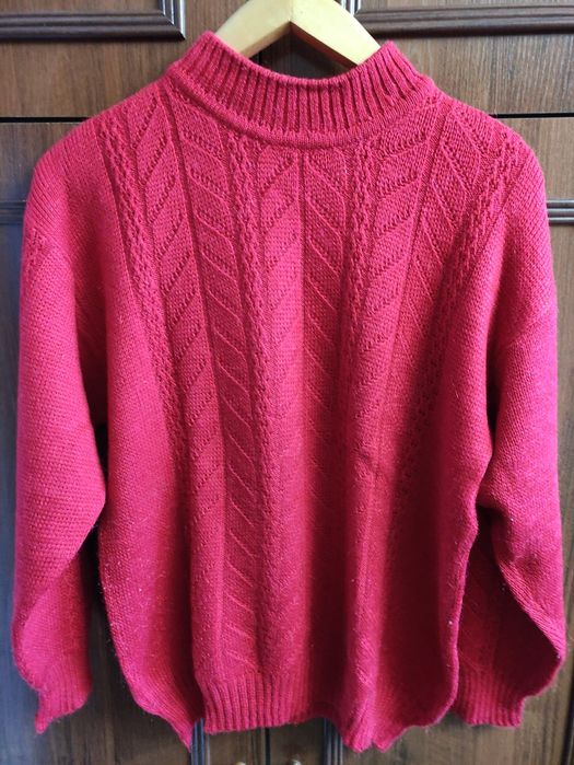 Продам женский свитер