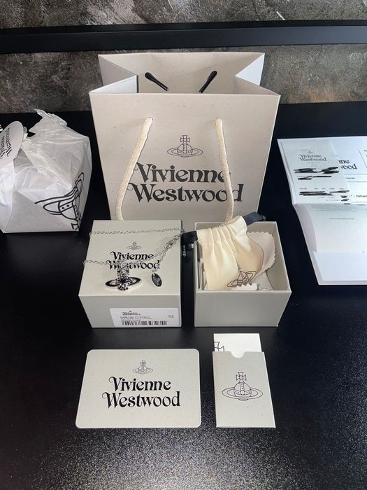 Vivienne Westwood Darlene Підвіска black подвеска вествуд сережки