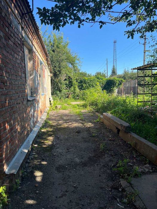 Терміново продам частину будинку в Золочеві