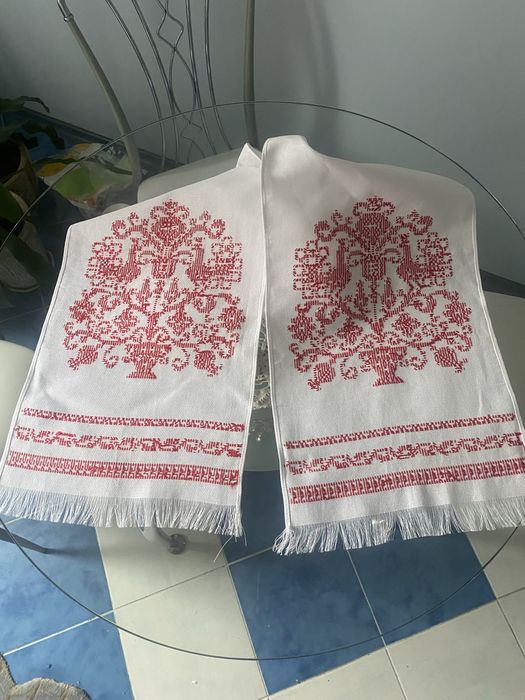 Вишитий рушник. Дерево роду 180х34