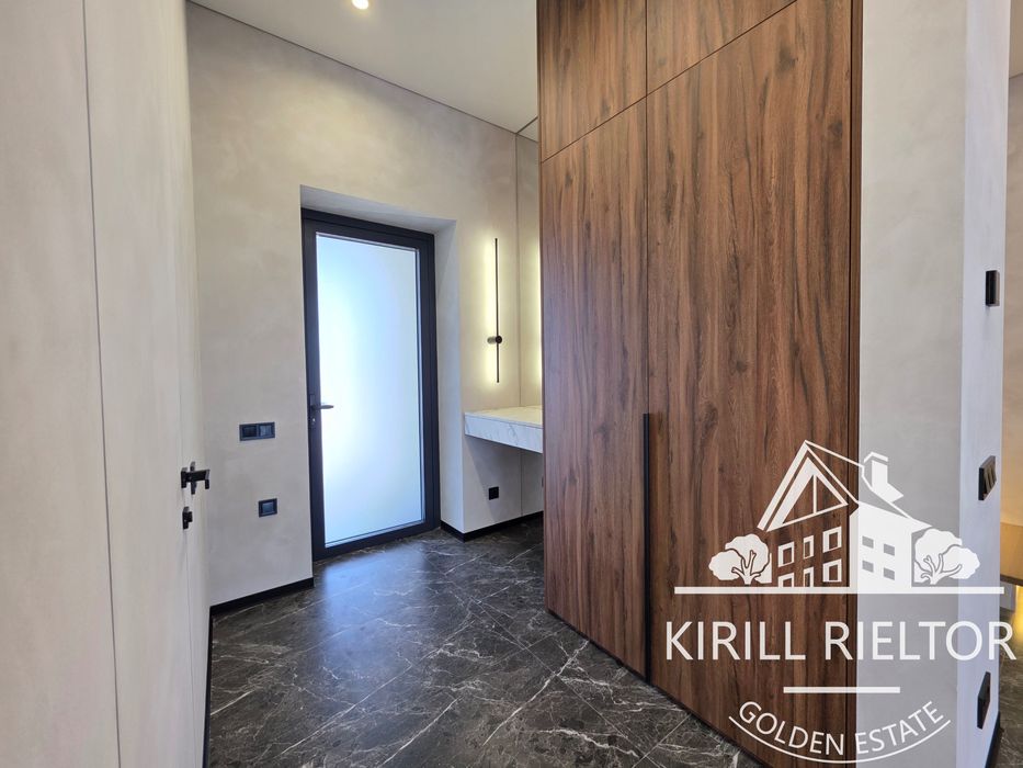 В коттеджном городке "Золотые Ключи" продается новый таунхаус