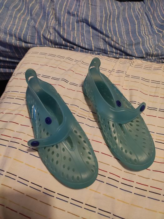 Sapatilhas de borracha para água