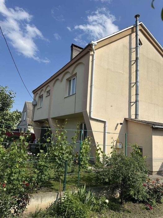 Продаж будинку с Трушки центр
