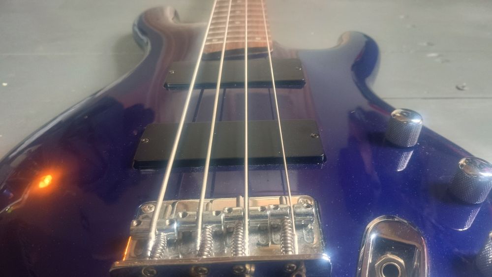 Gitara basowa Ibanez edb300 ergodyne