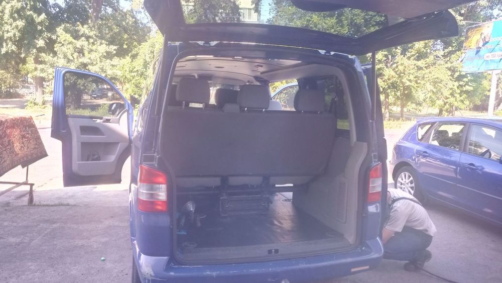 Пасажирські перевезення по Україні та за кордон.