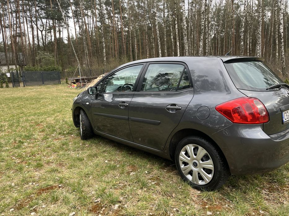 Toyota Auris  1.6 benzyna
