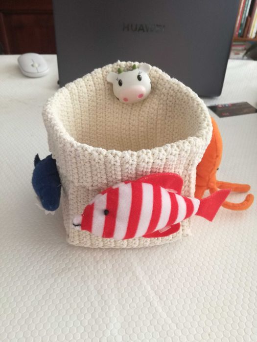 Caixa de arrumação em linha com ventosa decorada com peixes