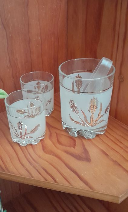Conjunto de copos de whisky