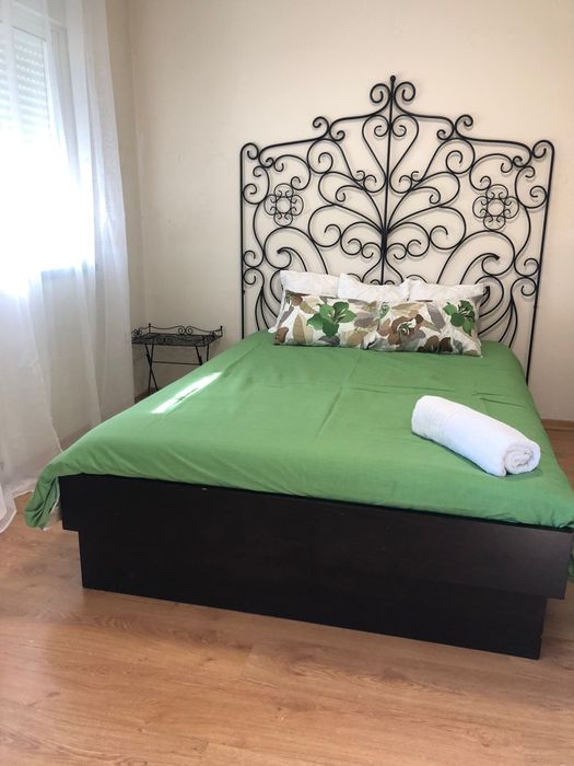 Apartamento T4 arrenda- se