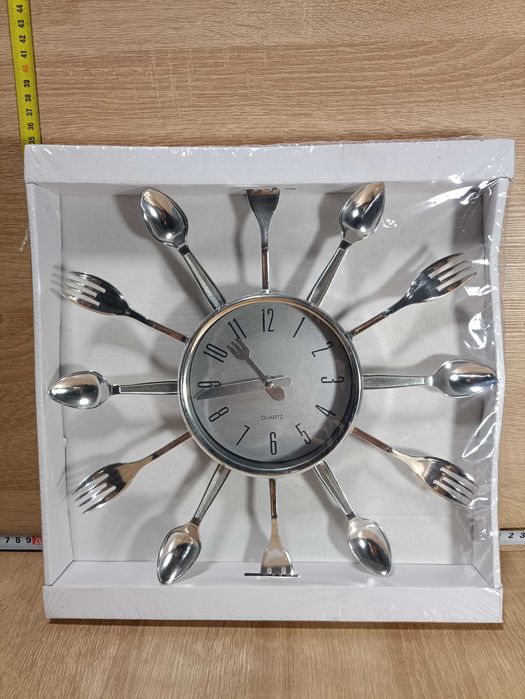 Настенные часы деревяные, кожаные, керамические, с маятником. Новые