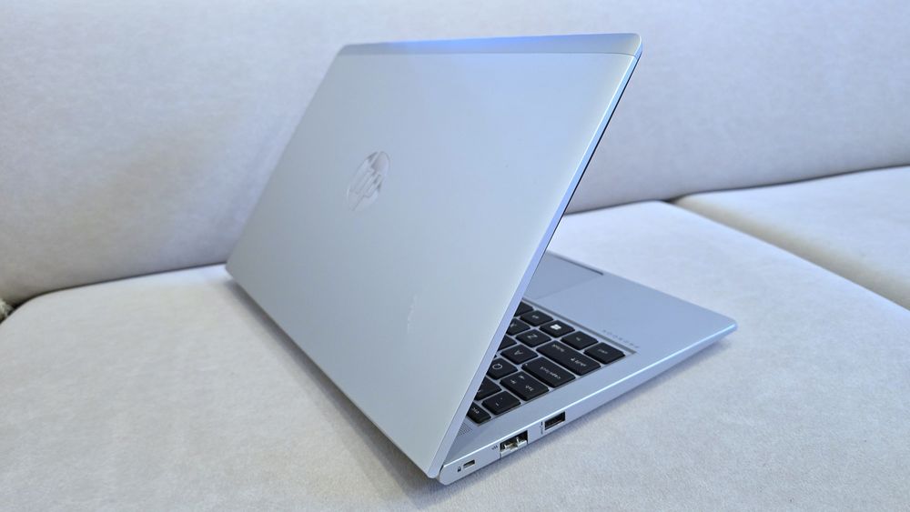 Laptop HP probook 440 g8 intel i5-1135g7, 512gb ram.