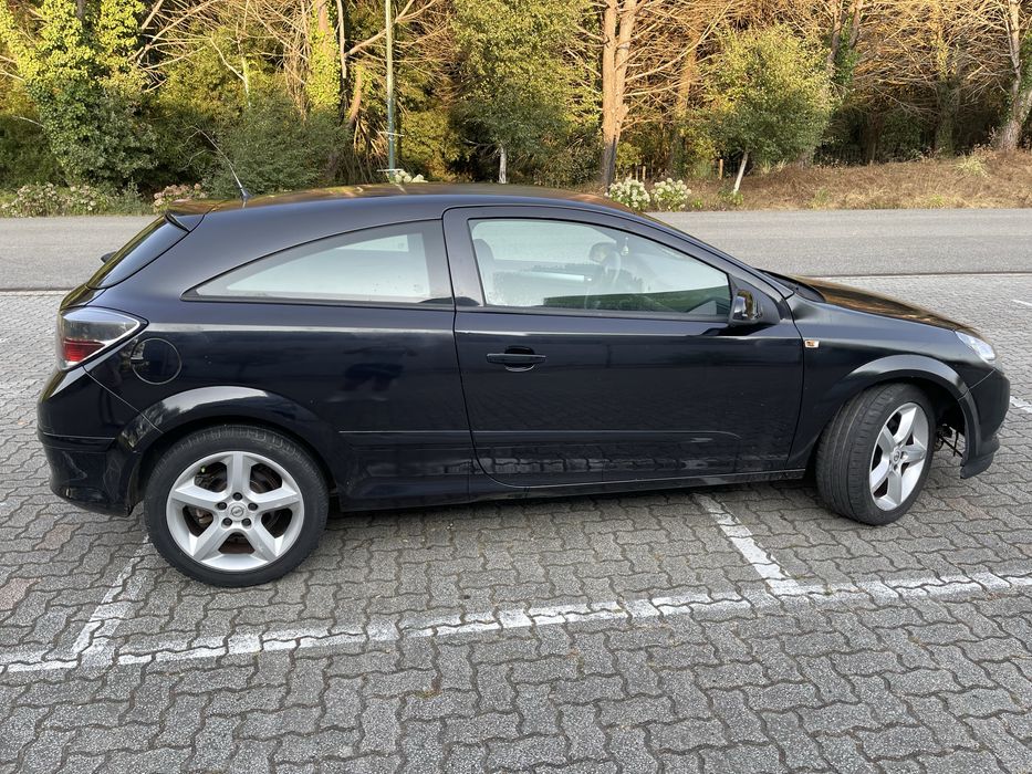 Opel Astra H GTC 1.9
