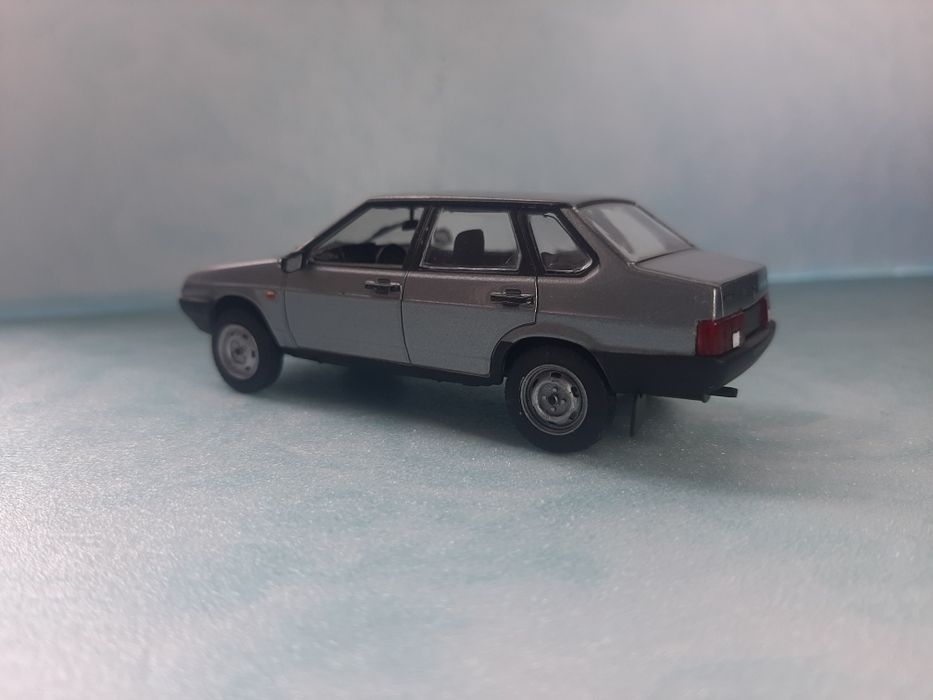 Модель Ваз 21099.Масштаб 1/43.