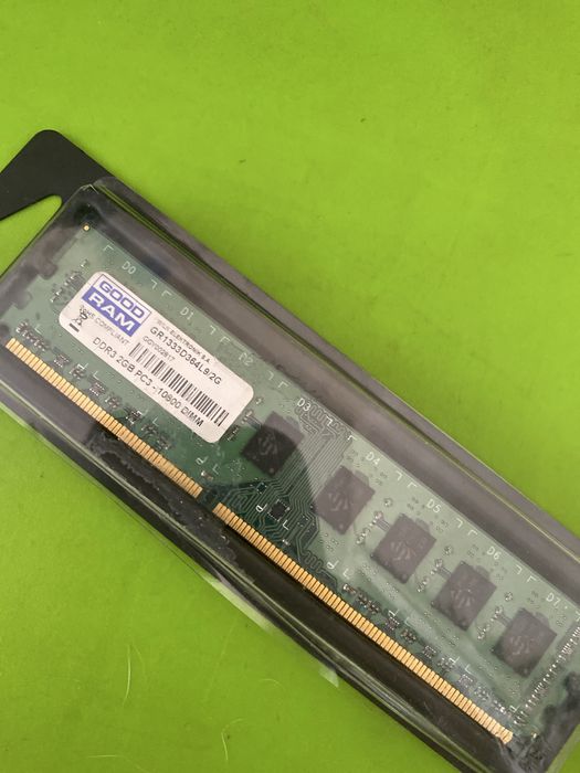 ОЗУ оперативна памʼять 2х2 на 1600мгц ddr3