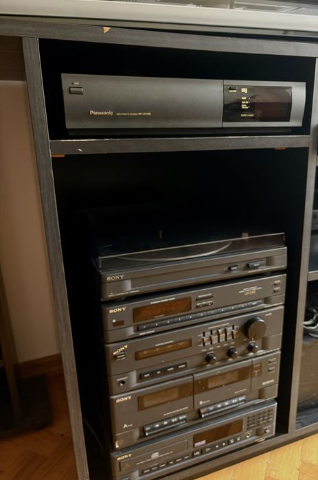 Zestaw RTV Retro / Vintage: Wieża Sony z gramofonem, VHS Panasonic, Blu-ray Onkyo