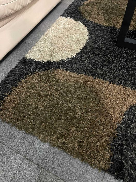 Tapete sala tons castanhos e beges