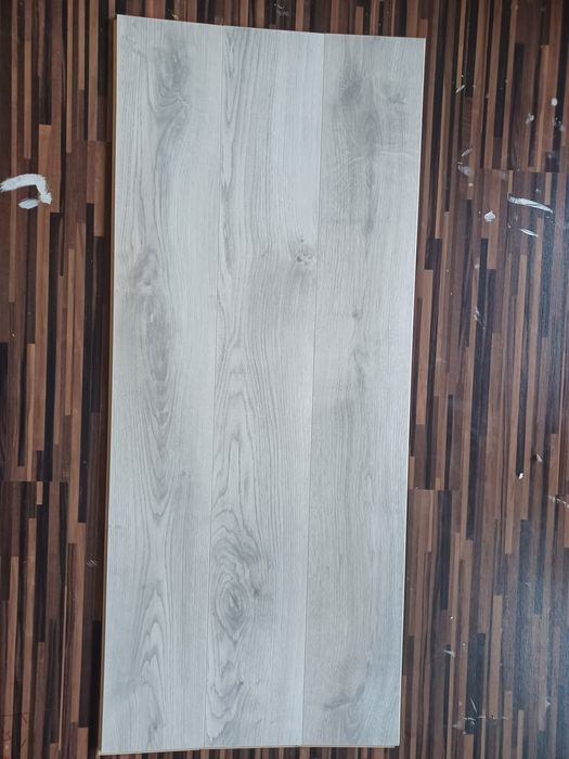 Nowe panele podłogowe  Kaindl ok 18m²