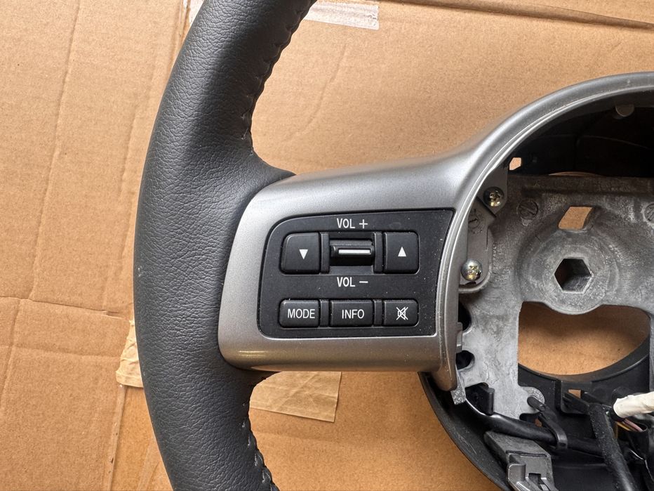 Mazda2 07-14 kierownica idealna