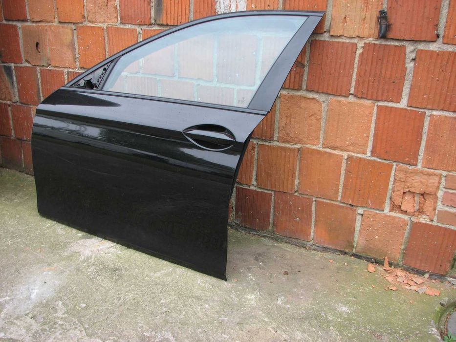 Drzwi przednie przód lewy BMW F10 schwarz II 2 668