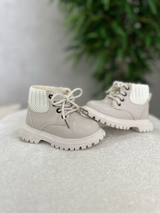 Дитячі уги, ботінки