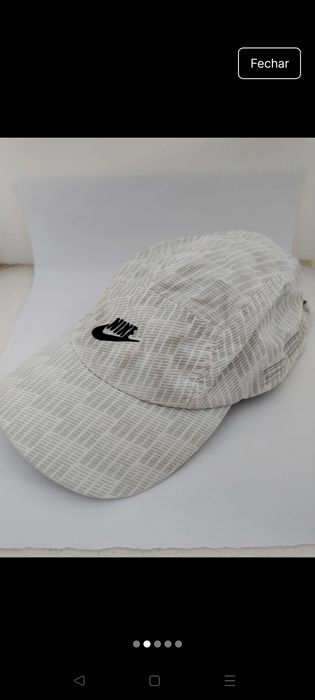 Vários bonés vintage