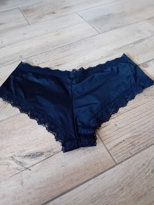 Triumph majtki figi damskie