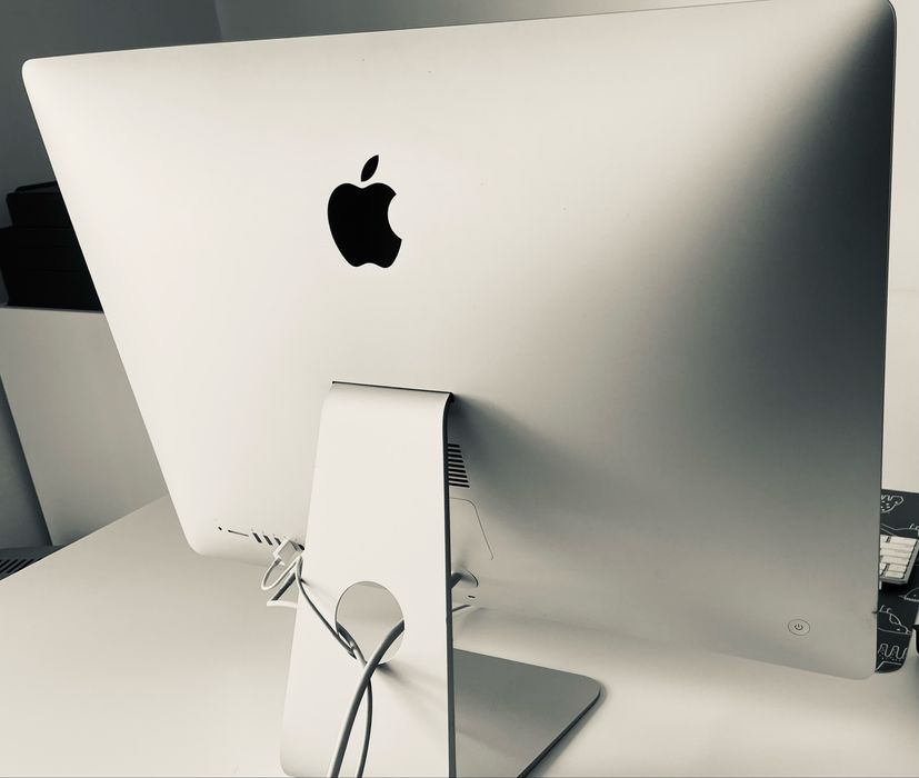 Apple iMac retina 5k 27” meados de 2015 - i5 | 16GB | 480 GB SSD + 1TB HDD