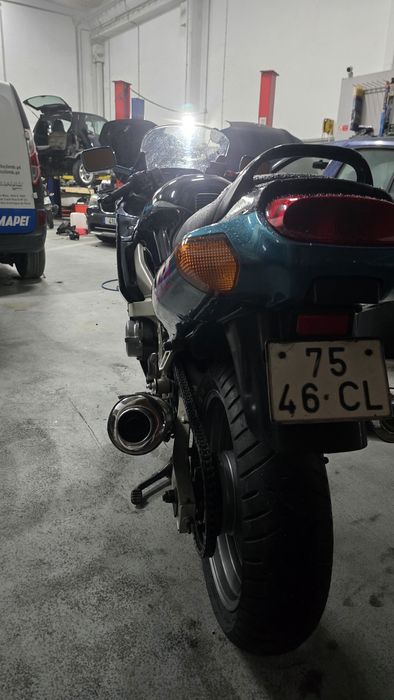 Vendo Kawasaki zzr600 de 93