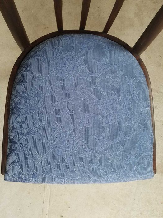 пара стільців з доставкою