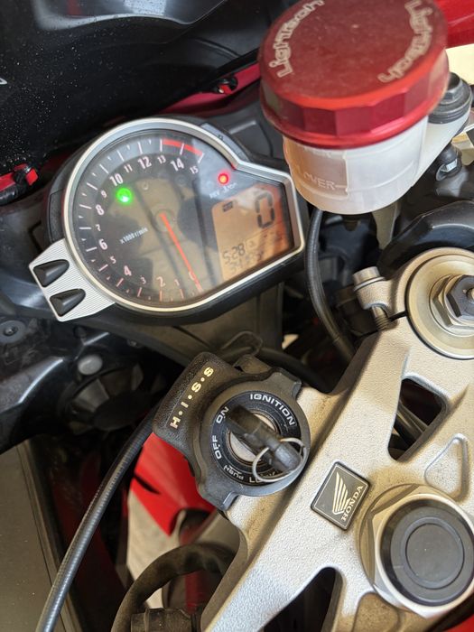 Honda CBR 1000 do ano 2008
