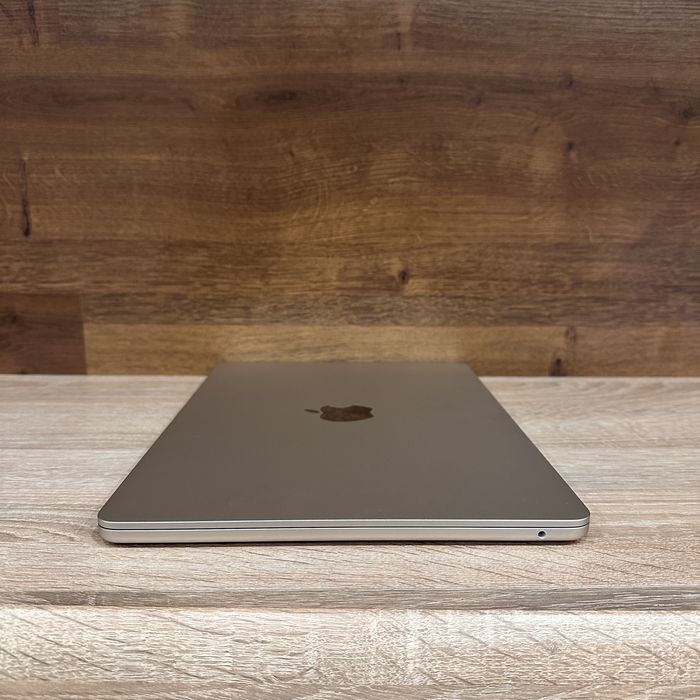 MacBook Air 2025 13.6” M4 / 24 ram / 512 ssd НОВИЙ