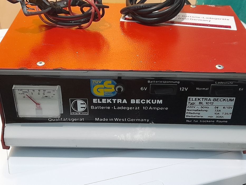 Зарядний пристрій 10А-6V/12v