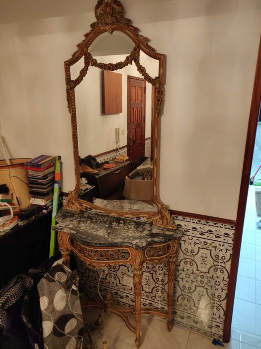 Conjunto Mesa e Espelho Antigos em Madeira e Mármore