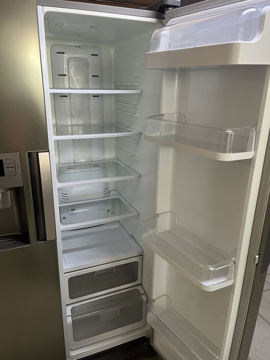 Холодильник side by side Samsung