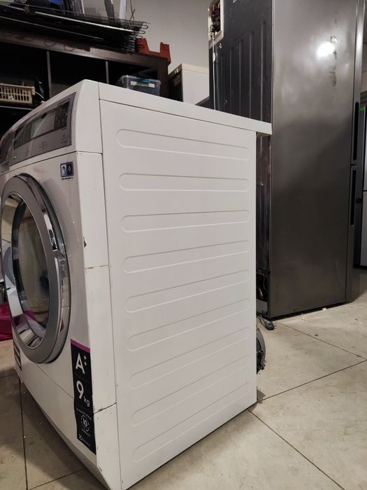 Сушильна машина Electrolux EDH 3498 RDL/EDH3498RDE 9 кг з Європи