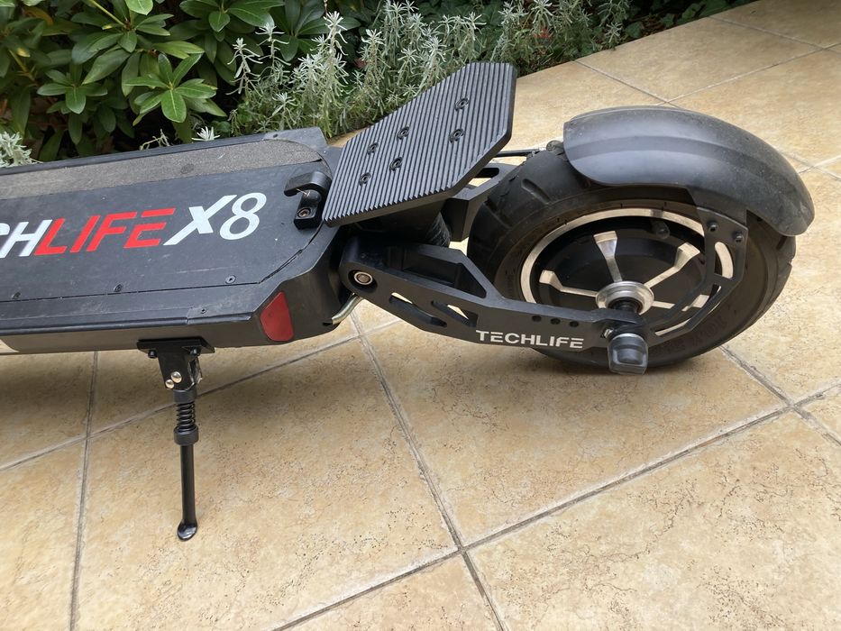 Hulajnoga elektryczna Techlife X8 (2022)- dwa silniki 2000W